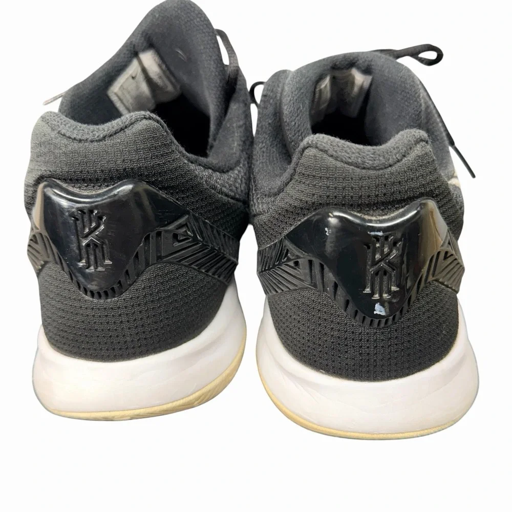 Nike Mens Kyrie Flytrap 3 Black White Basketball Shoes Sneakers Size‎ 14